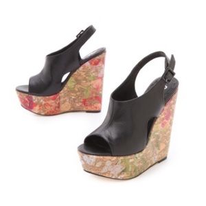 Alice and Olivia Sonia Wedges 🌸